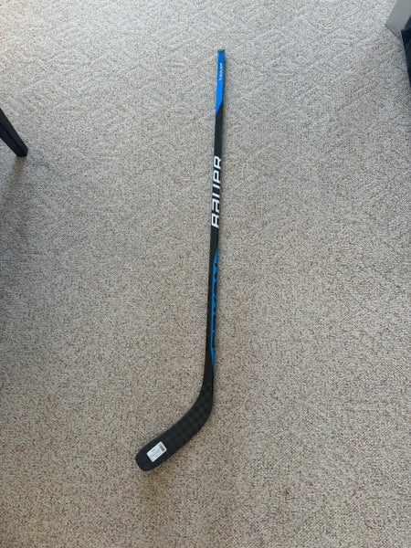 Senior Bauer Team Nexus Right Handed Hockey Stick P88 77 Flex (New)