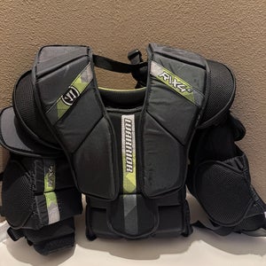 Large/Extra Large Warrior Ritual X4 E Goalie Chest Protector (Used)