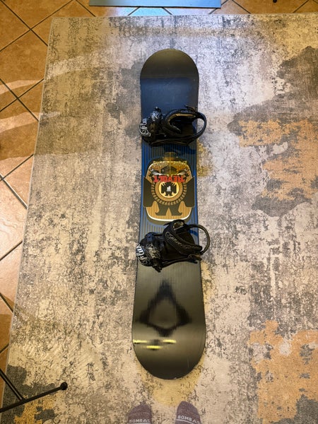 Men's Nitro Snowboard All Mountain With Bindings Stiff Flex 159W (Used)