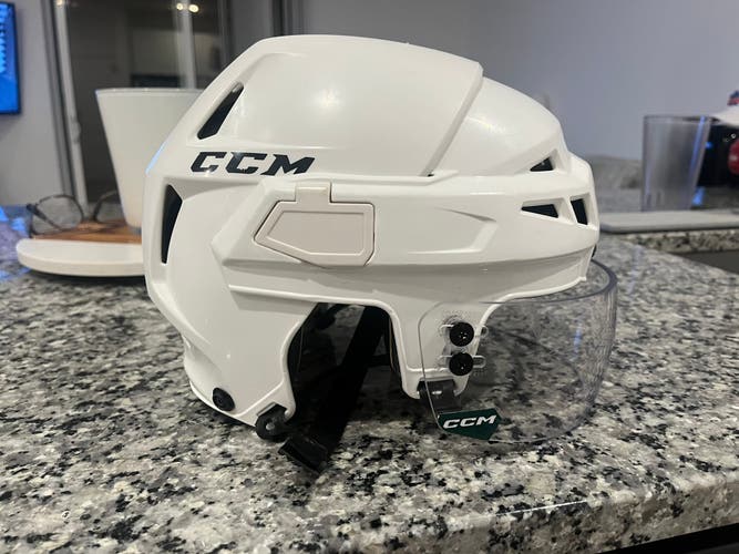 Medium CCM Vector V10 Helmet (Used)