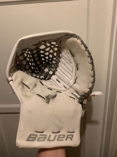 NHL Pro Return custom Bauer Glove Spencer Martin