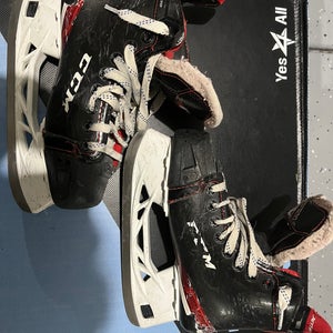 2021 CCM JetSpeed FT475 Hockey Skates Regular Width Size 3.5 (Used)