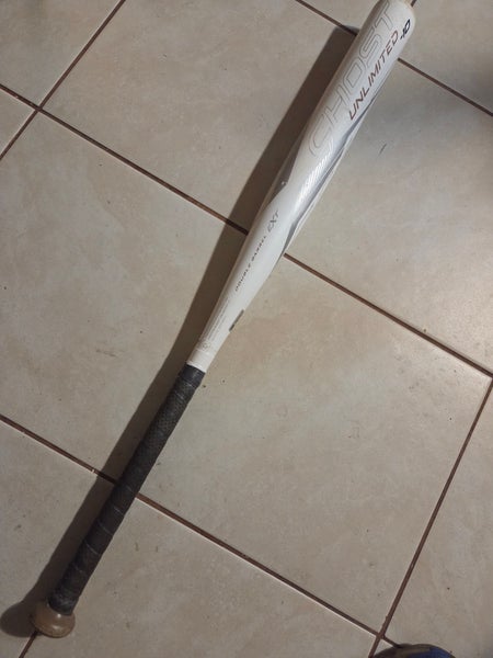 2023 Easton Ghost Unlimited Composite Bat (-10) 20 oz 30" (Used)