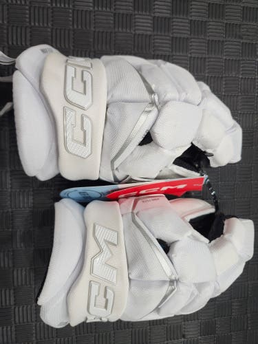 CCM Proflex ft8 pro Gloves 11" (New)