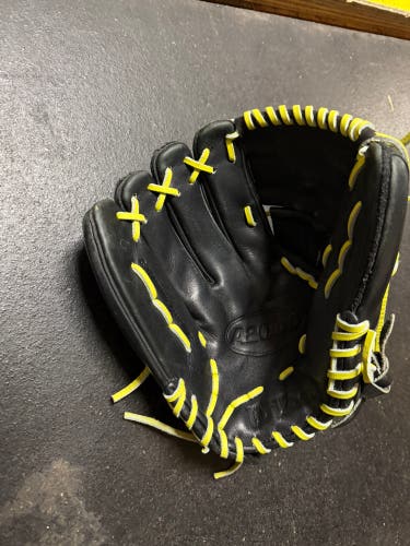 Wilson A2000 CK22 pro-stock LHT Pitcher's Baseball Glove 11.75" (Used)