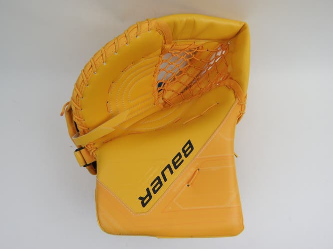 Bauer Mach Nashville Predators NHL Pro Stock Hockey Goalie Glove ASKAROV Full Right