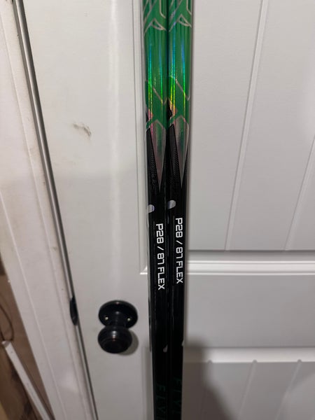 Senior Bauer Vapor Flylite Left Hand Hockey Stick P28 87 Flex (New)