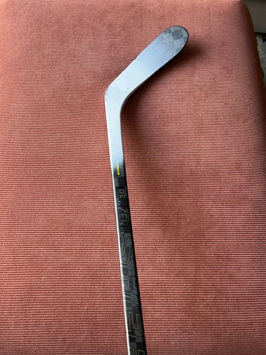 Intermediate Sher-Wood Rekker Legend 1 Right Handed Hockey Stick P28 50 Flex (Used)