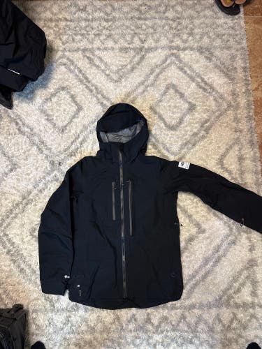 Black Men's Small 686 Jacket (Used)