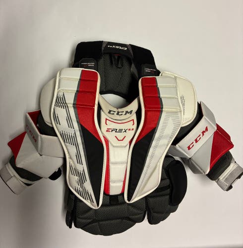 Small / Medium CCM EFlex 5.9 Goalie Chest Protector (Used)