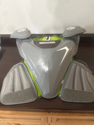 Medium Adult Maverik MAX EKG Shoulder Pads (Used)