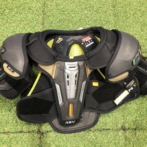 Large Junior CCM Tacks AS-V Shoulder Pads (Used)