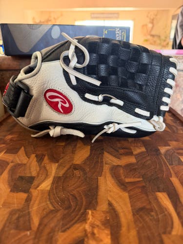 Rawlings Shut out RH Softball Glove 11.5" (Used)