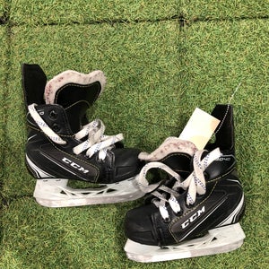 Youth CCM Tacks 9040 Hockey Skates Regular Width 9 (Used)