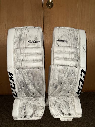 31" CCM Extreme Flex Pro Goalie Leg Pads (Used)