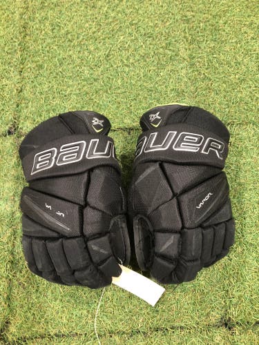 Black Junior Bauer Vapor 2X Gloves 12" (Used)