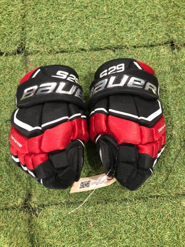 Red Junior Bauer Supreme S29 Gloves 10" (Used)