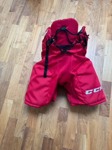Senior Medium CCM hp31 Hockey Pants (Used)