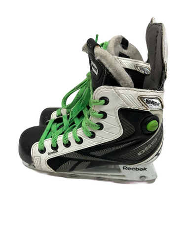 Used Reebok E PRO Junior Hockey Skate Junior 02.5 11692-S000147743