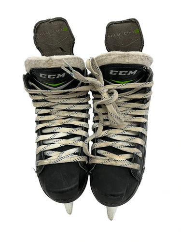 Used CCM RIBCOR 68K Junior Hockey Skate Junior 03 11692-S000147744