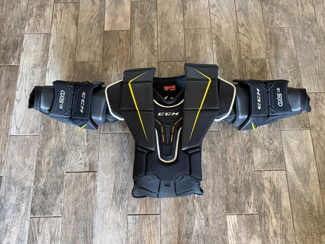 Medium CCM Axis A1.9 Goalie Chest Protector (Used)