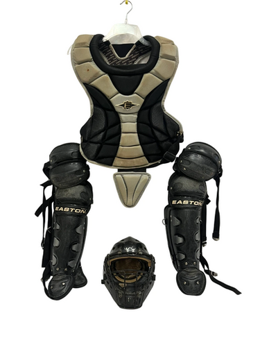Used Easton 12-15 CATCHERS SET Catchers Helmet w/Mask Black One Size 11692-S000147324
