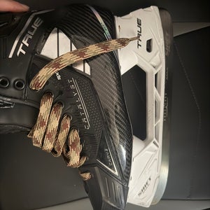 2024 True Catalyst 9x4 Hockey Skates Extra Wide Width 9.5 (Used)