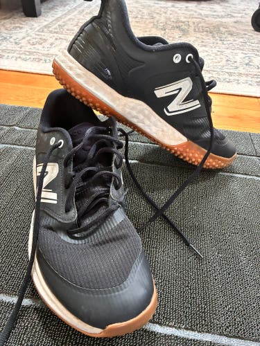 Men's Size M 9.5 (W 10.5) Adult New Balance Fresh Foam Turf 3000 Shoes (Used)