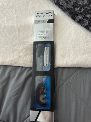 Bauer Fly-Ti 254 mm (New) size 6