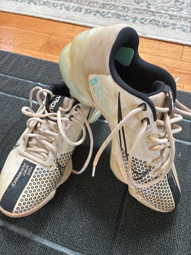 Men's Size M 7.5 (W 8.5) Nike (Used)