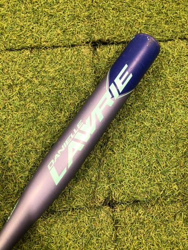 Purple AXE Danielle Lawrie Alloy Bat (-12) Alloy 19 oz 31" (Used)