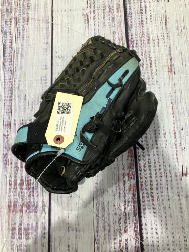 Black Mizuno Prospect RH Softball Glove 11.5" (Used)