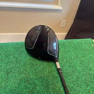 Golf Driver: Men's TaylorMade Right Handed Driver (Used)