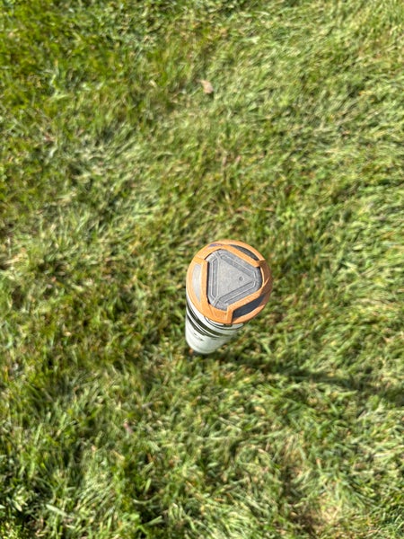 2023 DeMarini Whisper Composite Bat (-10) 23 oz 33" (Used)