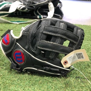 Wilson A450 RH Outfield Baseball Glove 12" (Used)