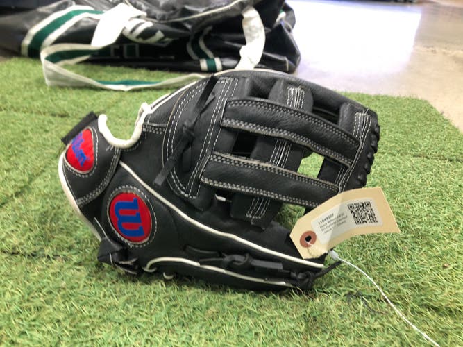 Black Wilson A450 RH Outfield Baseball Glove 12" (Used)