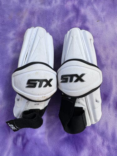 Medium Adult STX Stallion 900 Arm Pads (Used)