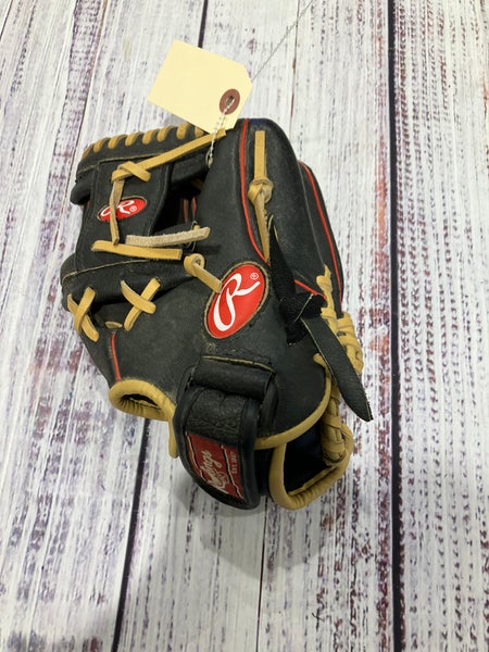 Black Rawlings Highlight Series RH Baseball Glove 10.5" (Used)