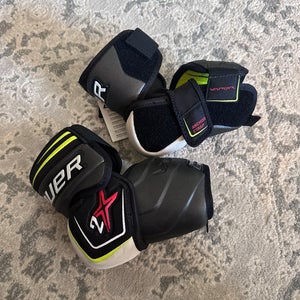 Brand new Bauer Vapor 2X Junior Elbow Pads