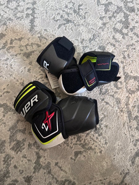 Brand new Bauer Vapor 2X Junior Elbow Pads