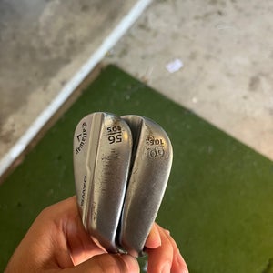 Men's Callaway Jaws MD5 Right Handed Wedges 60  and 56 Degree (Used)