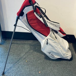 Used Maxfli Air Stand Bag