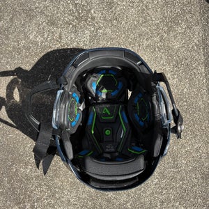 Medium Bauer Re-Akt 155 Helmet (New)