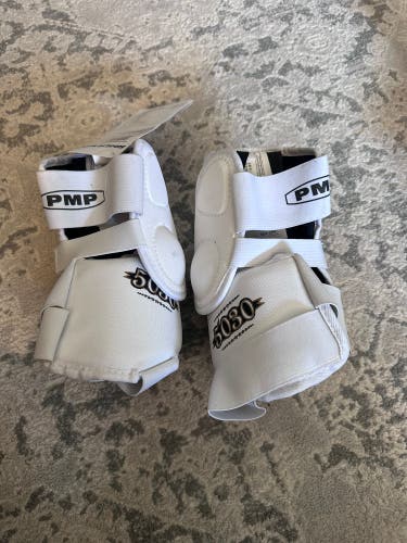 New SherWood 5030 vintage hockey Elbow Pads