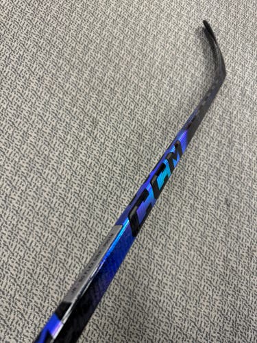 Junior CCM Ribcor Trigger 10 Pro Right Handed Hockey Stick P90TM 50 Flex (New)