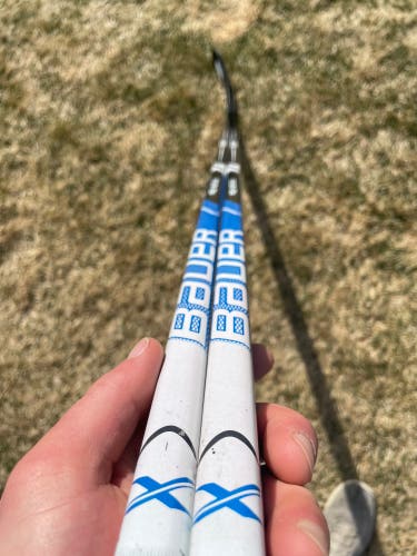 Intermediate Bauer X Series Right Handed Hockey Stick 60 Flex (Used)