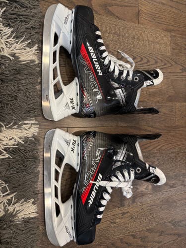2022 Bauer Vapor X3 Hockey Skates Regular Width 7.5 (Used)