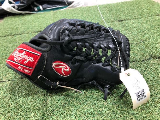 Black Rawlings Heart of the Hide RH Pitcher's Baseball Glove 11.5" (Used)