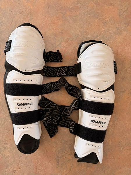 Junior Knapper AK3 11" Shin Pads (Used)