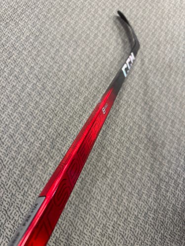 Intermediate Red CCM JetSpeed FT8 Pro Right Handed Hockey Stick P28+1/4 55 Flex (New)